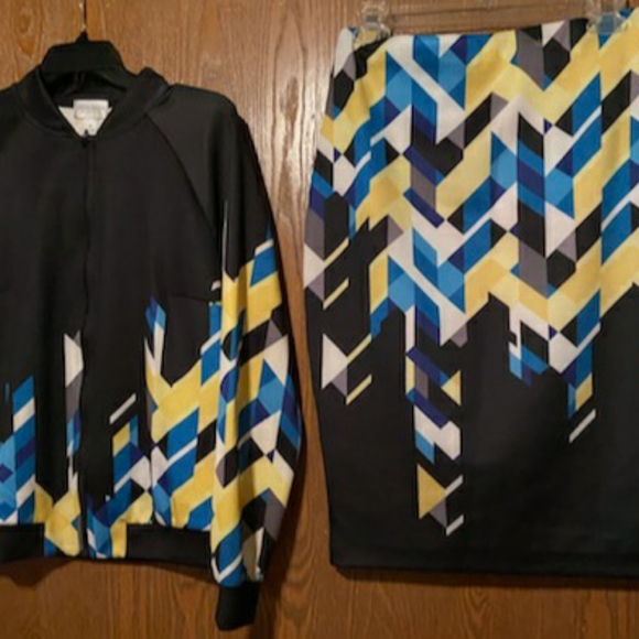 Women's Two Piece Skirt Set - Picture 5 of 5